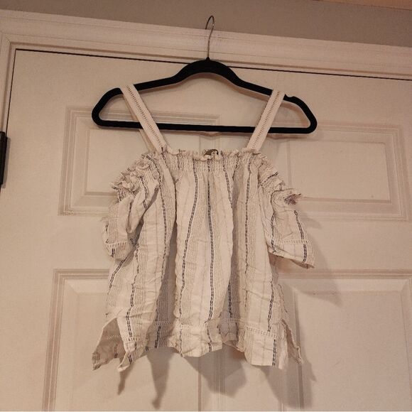 Forever 21 white and blue striped cold shoulder blouse - Picture 3 of 3